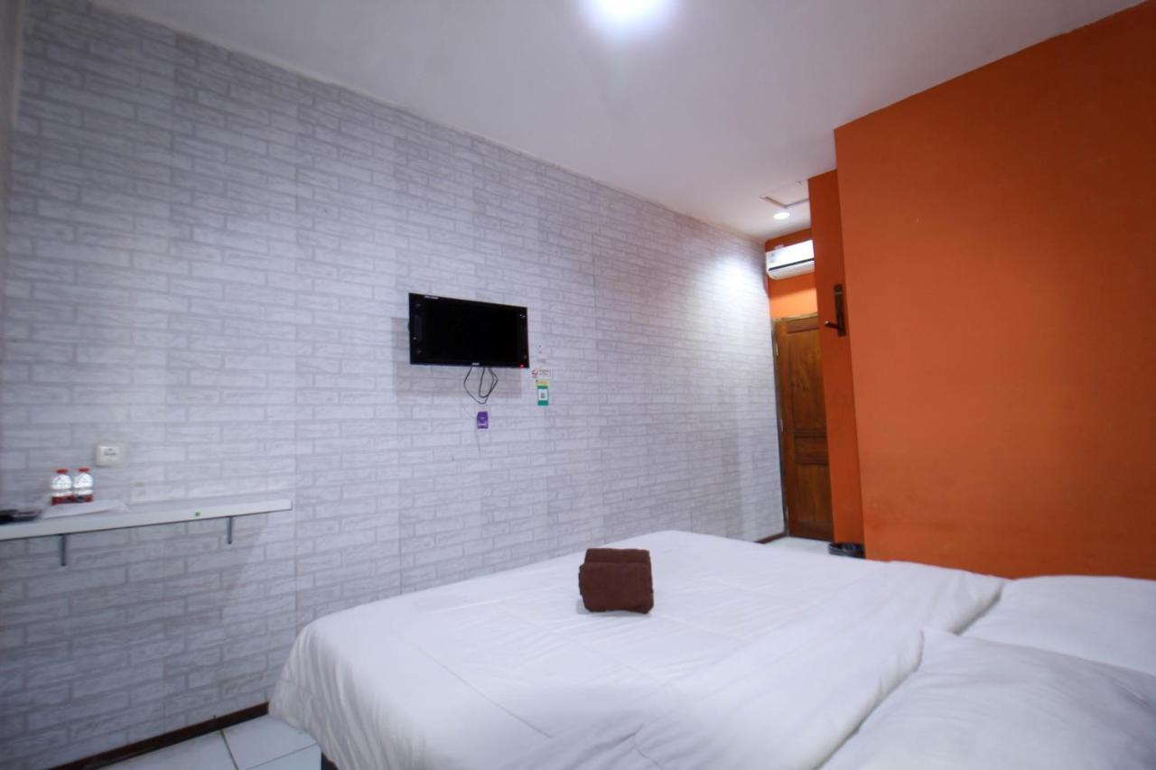 Bwalk Hotel Malang Sengkaling Exterior photo